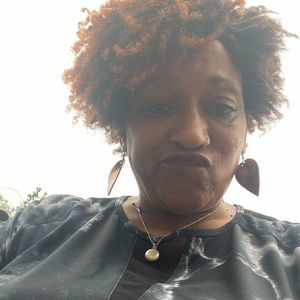 Meet your Posher, Venessa